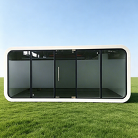 Maison capsule écologique préfabriquée moderne en conteneur avec structure en verre trempé pour glamping extérieur, villa, appartement, salon, bureau, parc