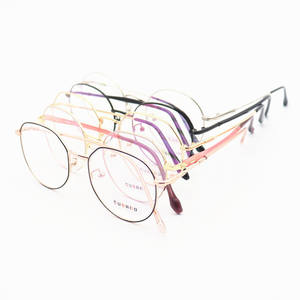 Montures <span class=keywords><strong>de</strong></span> lunettes métalliques <span class=keywords><strong>de</strong></span> style classique assorties, lunettes optiques prêtes à l'emploi, stock <span class=keywords><strong>de</strong></span> lunettes mixtes, lunettes en acier à motifs imprimés bon marché - Product Image 5
