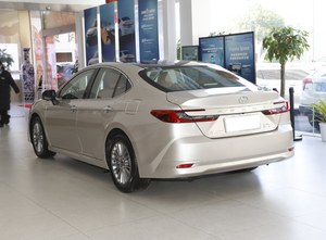 Coche híbrido de gasolina sedán medio directo de fábrica 2019 2020 2021 2022 2023 versión gasolina ToyotaCamry coches usados - Product Image 5