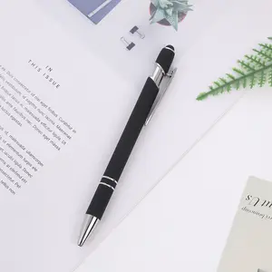 Bolígrafo de aluminio promocional más barato con pantallas táctiles de goma suave Bolígrafo de logotipo personalizado barato para móvil