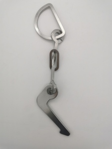 Gancho Pelican de Acero Inoxidable para Embarcaciones Marinas para Unidades de Liberación Hidrostática de Isure Marine - Product Image 4