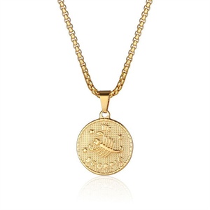 Collier avec pendentif rond en acier inoxydable plaqué or, gravure personnalisée, pendentif zodiaque en relief - Product Image 2