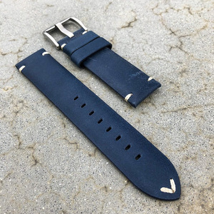 Bracelets de montre en cuir de vachette sur mesure, alternative douce pour hommes et femmes, accessoires de montre de style vintage. - Product Image 3