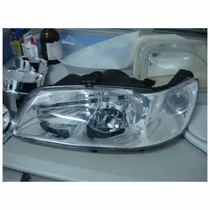 6204.v7 6205.V7 6204V7 6205V7 Replacement new car front light for peugeot 306