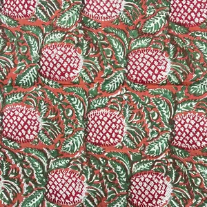 Tissu en voile de coton peigné respirant à imprimé floral et à carreaux, 44 pouces |   Textile en coton indien teint à la main |   Robe Légère et Douce - Product Image 6