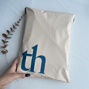 Bolsa de Correo Personalizada de Alta Calidad para Ropa, Bolsa para Camisetas con Logotipo, Ecológica, Biodegradable y Multiusos - Product Image 3