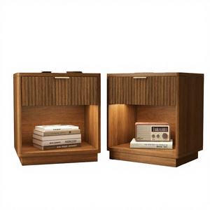 Mesita de Noche Inteligente de Madera con Luz LED con Sensor, Puerto de Carga USB, Mesa Auxiliar Acanalada, Muebles Modernos para Dormitorio - Product Image 3