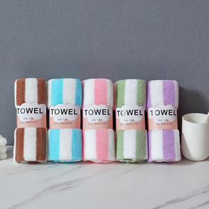 Toallas Faciales de Coral Fleece al por Mayor, de Secado Rápido, con Patrón de Rayas, Técnicas de Tejido, Toallas Gruesas con Rayas - Product Image 3