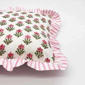 Housse de coussin à volants imprimée au bloc, housse de coussin décorative en coton, coussin décoratif pour chambre à coucher, style rustique - Product Image 2