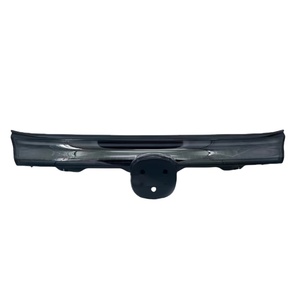 Pour l'assemblage de feux traversants de la deuxième génération de Chang'an CS75Plus S311F280501-0102 - Product Image 1