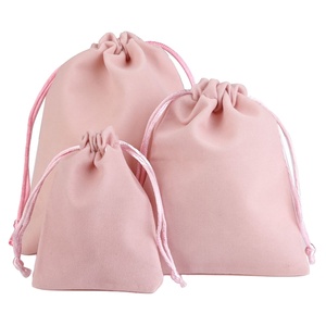Sac à bijoux en velours rose pâle de luxe, sac en velours personnalisé avec cordon de serrage, résistant à la poussière, emballage cadeau pour cosmétiques - Product Image 1