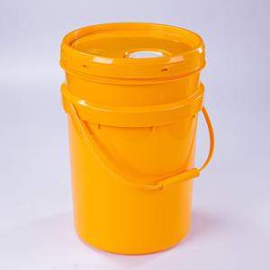 ถังพลาสติกสีทองเงางามพร้อมจุกรินน้ำมัน5แกลลอน20L - Product Image 1