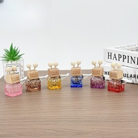 Bouteilles diffuseurs en verre carrées colorées de 10 ml personnalisées pour désodorisant de voiture avec bouchon à vis en bois, flacon d'huile essentielle et de parfum