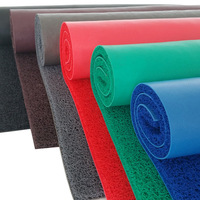 Vente directe d'usine tapis de sol en plastique PVC personnalisé rouleau de tapis antidérapant en PVC