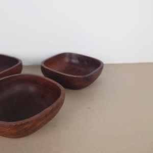 Bol en bois décoratif, artisanal, de qualité supérieure, naturel, durable, parfait pour servir les aliments à la maison, dans la cuisine ou à la salle à manger - Product Image 5