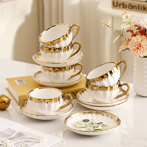 Juego de Tazas de Café Europeas de Lujo, Chapadas en Oro, 250 ml, Juego de 6 Tazas y Platos de Cerámica para Té de la Tarde - Product Image 2