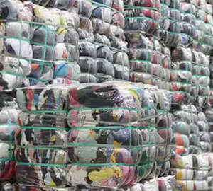 थोक स्टॉक फैशन मैन यूके के कपड़ों की टी शर्ट पुरुषों के लिए टी शर्ट का इस्तेमाल किया - Product Image 1