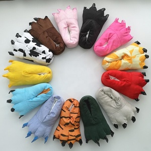 Chaussons <span class=keywords><strong>d</strong></span>'hiver en peluche doux et amusants en forme de patte <span class=keywords><strong>d</strong></span>'animal, motif griffe de monstre de Noël, pour intérieur - Product Image 6