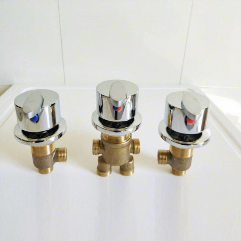 Three-piece leaf handle set