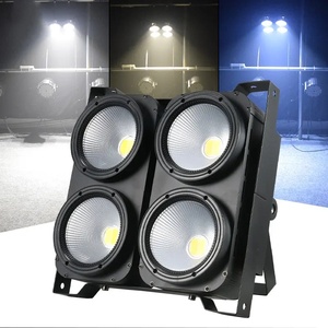 หลอดไฟ COB แบบสี่ดวง อายุการใช้งานยาวนาน พร้อมระบบควบคุมแสงแบบ Dmx512  ควบคุมการหรี่แสงได้ด้วยเสียง แสงสีขาวอบอุ่น สำหรับติดตั้งแขวนในงานคอนเสิร์ต - Product Image 2