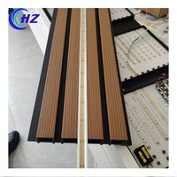 Panneau mural Wpc étanche extérieur de haute qualité de première génération 220*26 panneau mural en grain de bois composite bois-plastique