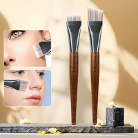 Pinceau de Maquillage Professionnel Ultra-Fin Sans Soudure à Manche en Bois en Fibre Synthétique pour Fond de Teint, Correcteur et Base de Teint – Vente en Gros