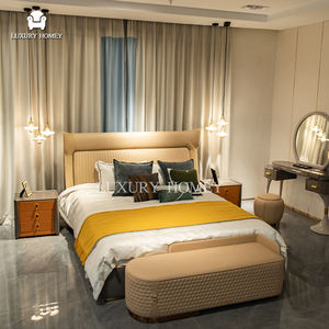 Juego de Dormitorio de Lujo con Cama Doble de Madera Moderna y Acolchado de Cuero, Cabecera Grande, Garantía de 10 Años - Product Image 4