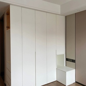 Armoires de chambre minimalistes portables sur mesure pour maisons, villas, hôtels ou appartements - Product Image 4