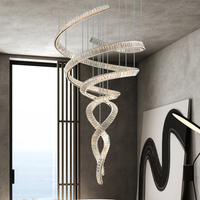 Lustre suspendu en cristal en spirale personnalisé pour le bâtiment-centre de vente décorer la lumière suspendue