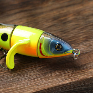 11cm 24g flottant trois sections hélice <span class=keywords><strong>Surface</strong></span> tracteur appât dur longue distance coulée <span class=keywords><strong>leurre</strong></span> appât <span class=keywords><strong>pour</strong></span> bar noir - Product Image 3