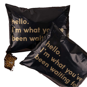 ถุงพลาสติกโพลีเมลเลอร์สีดำเงาแบบกำหนดเองเป็นมิตรกับสิ่งแวดล้อม พร้อมโลโก้  แบบปิดผนึกเองได้ สำหรับจัดส่งด่วน บรรจุภัณฑ์สำหรับถุงเท้า รองเท้า ขนสัตว์ - Product Image 3