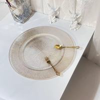Assiette de présentation en plastique transparent, design incrusté d'or fait main, luxe léger rétro pour mariages, hôtels et fêtes