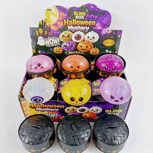 Vente en gros : Jouet anti-stress en caoutchouc souple, motif Flash Pumpkin Eye, pour cadeau de fête et boîte mystère d'Halloween - Product Image 3