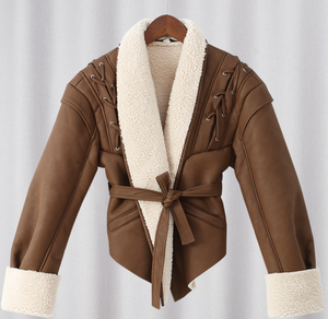 Bliberry 2026 Nuovo Cappotto Invernale da Donna con Scollo a V, Maniche Lunghe, Vestibilità Slim, Giacca in Ecopelle con Pelliccia di Agnello Ispessita - Product Image 3