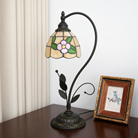 Lampe de table vintage créative de style chinois en vitrail, moderne, pour salle à manger, chambre à coucher, avec fleurs roses romantiques, design simple