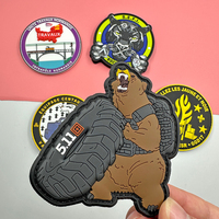 Patch en PVC avec logo 3D personnalisé, patchs en silicone à repasser avec boucle et crochet, étiquettes en caoutchouc PVC souple pour vêtements