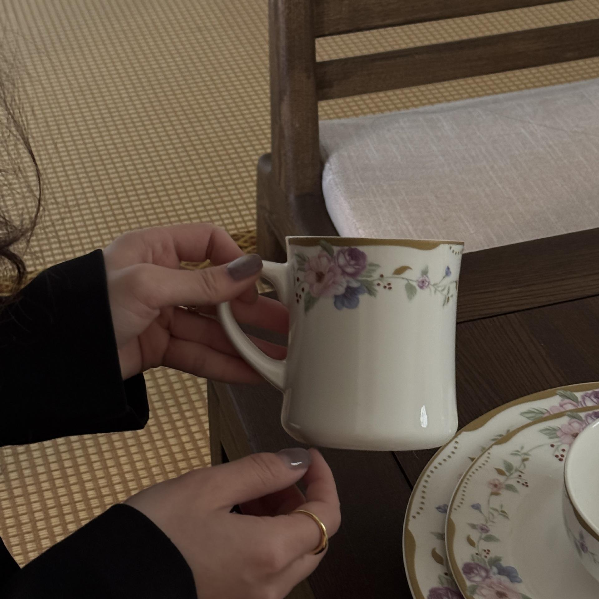 "ดอกไม้บานเหมือนทองคำถ้วยเดียว300มล.