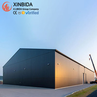 Bâtiment d'usine en acier robuste conçu sur mesure, structure rigide Q355B avec certification CWB pour ligne de production