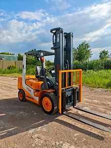 รถยกดีเซล FD30 TCM 3 Tons3 tsges 6เมตรจากญี่ปุ่นใช้สำหรับฟาร์มที่มีส่วนประกอบหลัก - Product Image 6