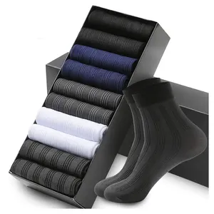 Groothandel Heren Geschenkdoos Sokken Met Verpakking Custom Dunne Ademende Zijden Zwarte Zakelijke Sokken Voor Mannen