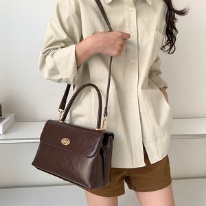 Sacs bandoulière tendance coréenne automne 2025, sacoche en cuir brillant, tendance jeune, sac à rabat à fermeture éclair pour femmes - Product Image 5