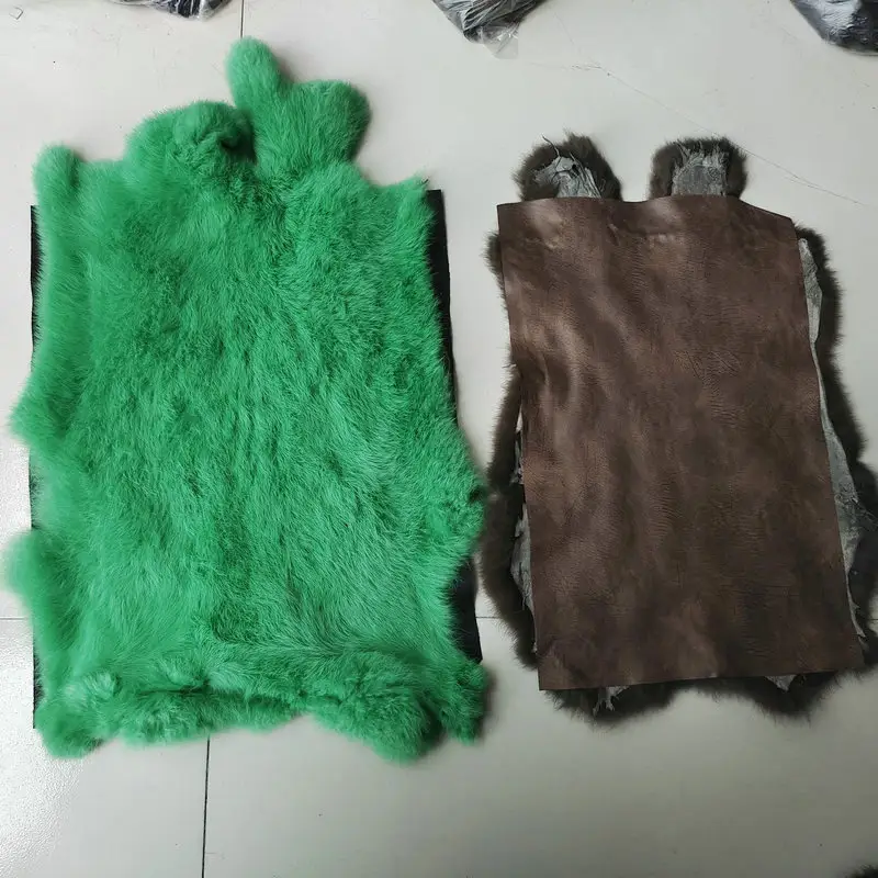China suppliers 2022 new animal fur rabbits pelt wholesale Skin and fur are one rabbit fur pelt