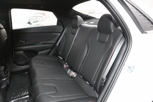 Auto Usado <span class=keywords><strong>Hyundai</strong></span> <span class=keywords><strong>Elantra</strong></span> <span class=keywords><strong>2022</strong></span> 240TGDI DCT LUX <span class=keywords><strong>Turbo</strong></span> Sedán Compacto LHD Automático Confiable Familiar Gasolina - Product Image 5