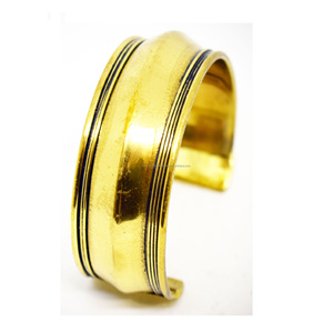 Unique Design Out Looking Handmade Unisex Hand Cuff High Quality Hammered Craft Metal Jewelry Wide Cuff <b>Bangles</b> - Product Image 6