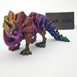 Modelos de Dinosaurios y Rinocerontes Impresos en 3D con Degradado de Color, Figuras de Juguete Impresas en 3D de Acero Inoxidable, Capacidades de Micromecanizado - Product Image 1