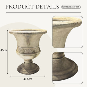 Venta al por mayor OEM: Urna/Florero de pedestal de magnesia vintage con relieve floral beige para decoración de interiores (salón) y exteriores (porche/entrada) - Product Image 4
