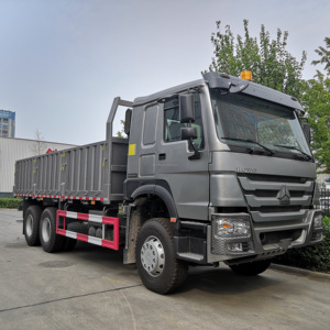 รถบรรทุกสินค้า SINOTRUK HOWO 6*4 กำลัง 371 แรงม้า สำหรับขายในตลาดโลก พร้อมกล่องบรรทุกที่ปรับแต่งได้ - Product Image 1