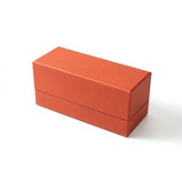 Caixa de presente universal minimalista com tampa elevatória na cor laranja-avermelhada