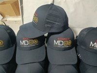Topi Baseball 6 Panel Biru Dongker Kustom, Cepat Kering, Bordir Laser Berlubang, untuk Olahraga Luar Ruangan