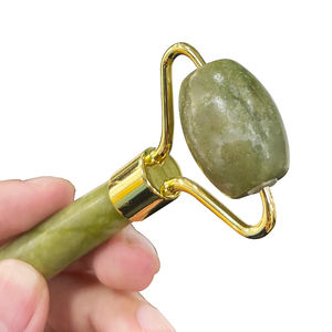 Rouleau de Jade <span class=keywords><strong>pour</strong></span> les outils de soins de la peau du <span class=keywords><strong>visage</strong></span> utilisés avec les produits de beauté petit rouleau <span class=keywords><strong>pour</strong></span> les yeux gonflés rouleau facial cadeaux d'<span class=keywords><strong>auto</strong></span>-soins - Product Image 5